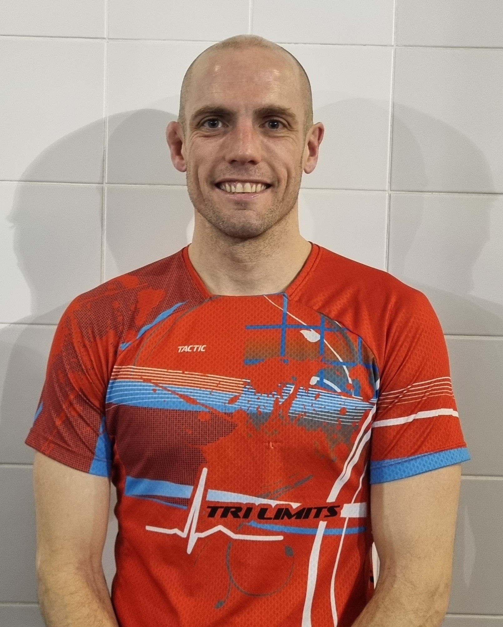 Tri Limits Members